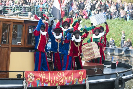 2011 Sint 069
